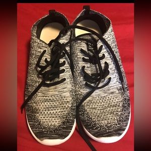 Champion Men's speedknit running shoes sneakers FOO296617. size 10.5